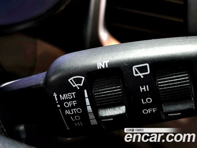 KG Mobility (SsangYong) Tivoli LX 2WD DLX 2015 — фото 19