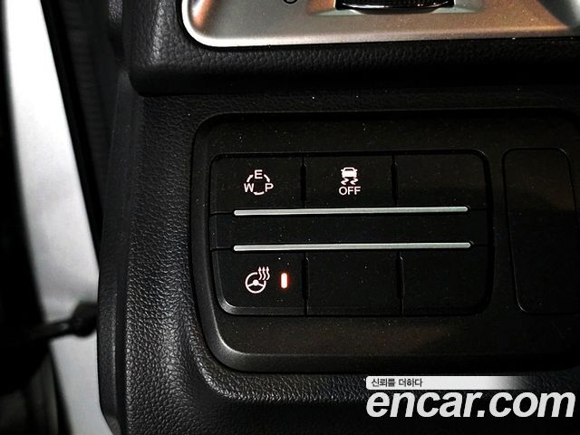 KG Mobility (SsangYong) Tivoli LX 2WD DLX 2015 — фото 23