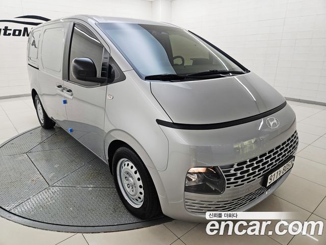 Hyundai Staria Cargo 3-Seater Smart 2023 — фото 2