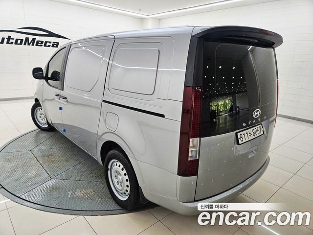 Hyundai Staria Cargo 3-Seater Smart 2023 — фото 5