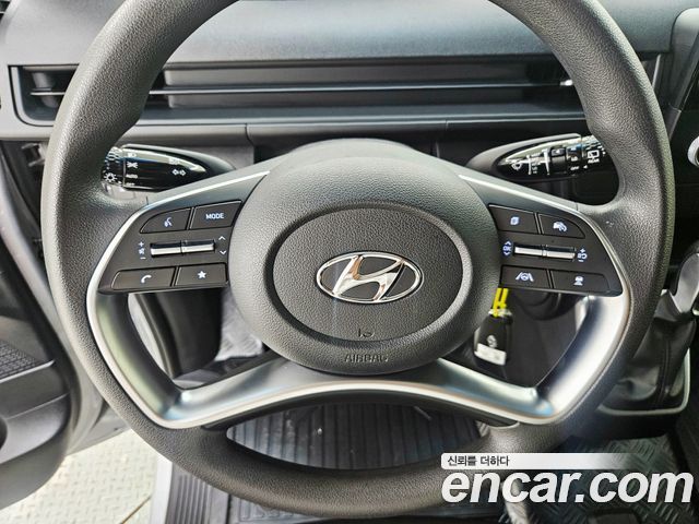 Hyundai Staria Cargo 3-Seater Smart 2023 — фото 10