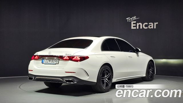 Mercedes-Benz E-Class (W214) E300 4MATIC AMG Line 2026 — фото 2