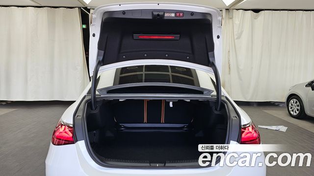 Mercedes-Benz E-Class (W214) E300 4MATIC AMG Line 2026 — фото 20