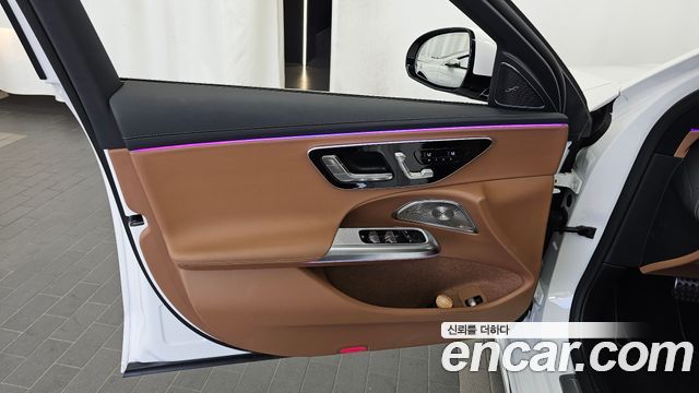 Mercedes-Benz E-Class (W214) E300 4MATIC AMG Line 2026 — фото 24