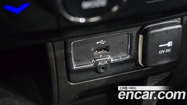 Jeep Renegade 2.4 Limited 2019 — фото 13