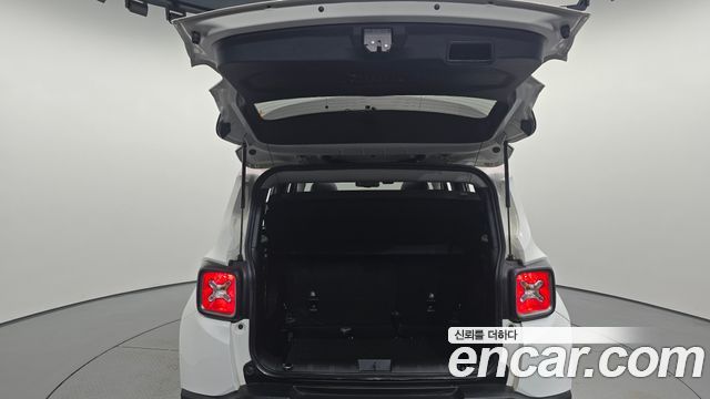 Jeep Renegade 2.4 Limited 2019 — фото 20