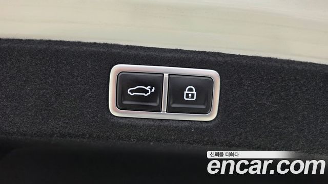 Hyundai Grandeur (GN7) 3.5 Gasoline 2WD Exclusive 2023 — фото 17