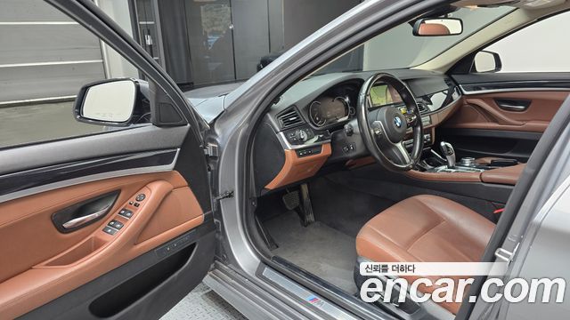 BMW 5 Series (F10) 520d xDrive M Aero Dynamic 2016 — фото 10