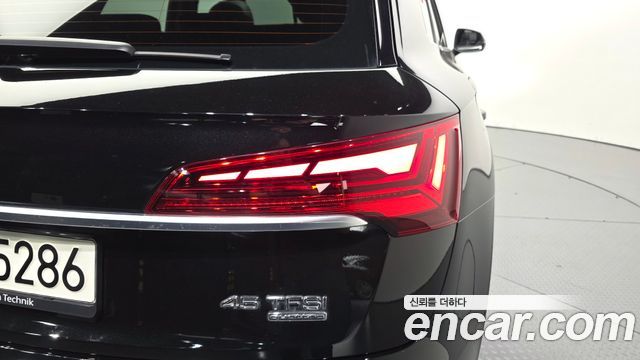 Audi Q5 (FY) 45 TFSI Quattro Premium 2021 — фото 23