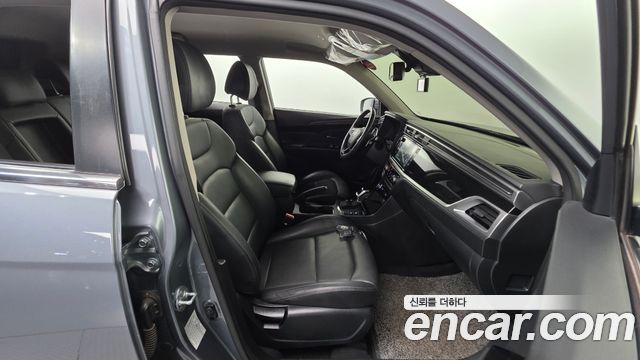KG Mobility (SsangYong) Beautiful Korando Gasoline 1.5 2WD C5 Plus 2020 — фото 26