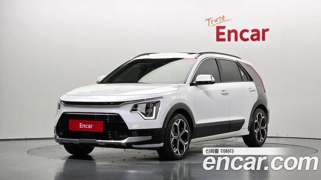 Kia Niro Signature 2022 — фото 1