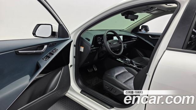 Kia Niro Signature 2022 — фото 10