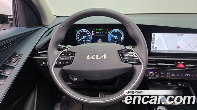 Kia Niro Signature 2022 — фото 13