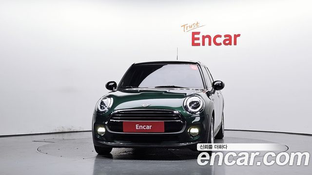 MINI Cooper 5Door Standard 3rd 2019 — фото 3