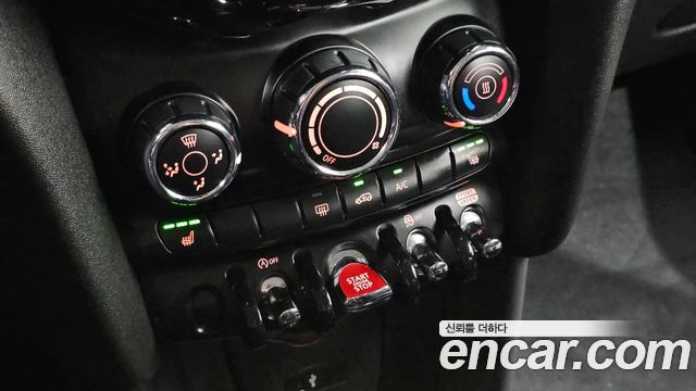 MINI Cooper 5Door Standard 3rd 2019 — фото 16