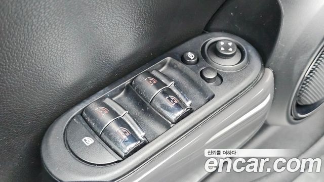 MINI Cooper 5Door Standard 3rd 2019 — фото 19