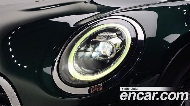MINI Cooper 5Door Standard 3rd 2019 — фото 22