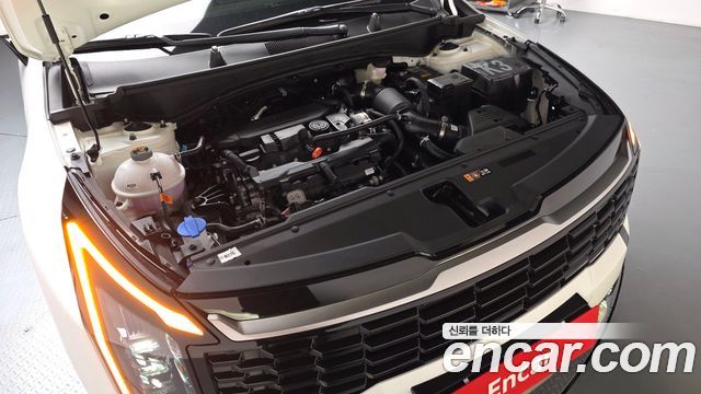 Kia Sportage (V) Gasoline 1.6 Turbo 2WD Signature 2026 — фото 6