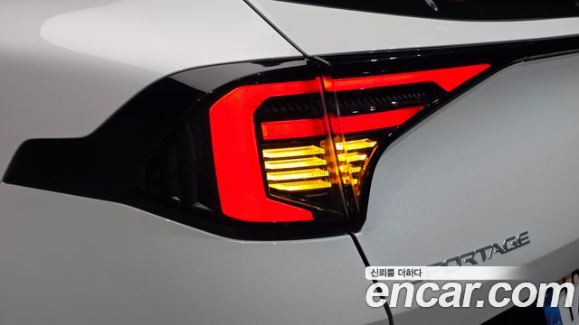 Kia Sportage (V) Gasoline 1.6 Turbo 2WD Signature 2026 — фото 23