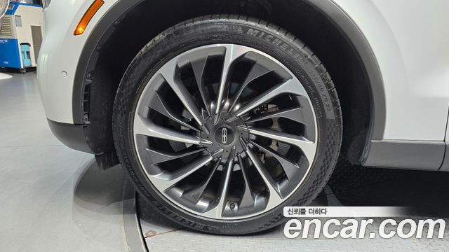 Lincoln Aviator (II) 3.0 Reserve  AWD 2021 — фото 5