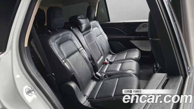 Lincoln Aviator (II) 3.0 Reserve  AWD 2021 — фото 12
