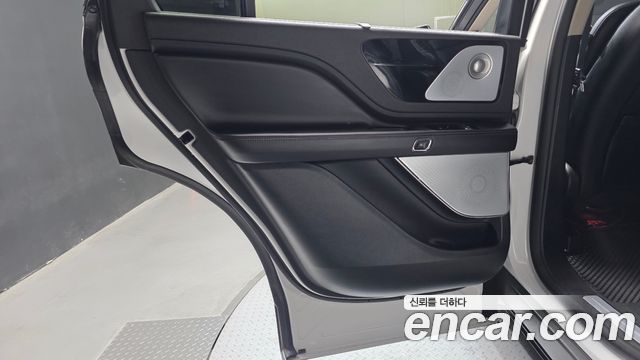 Lincoln Aviator (II) 3.0 Reserve  AWD 2021 — фото 25