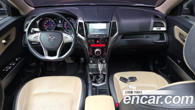 KG Mobility (SsangYong) Tivoli LX 2WD DLX 2015 — фото 7