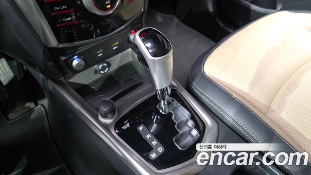 KG Mobility (SsangYong) Tivoli LX 2WD DLX 2015 — фото 9
