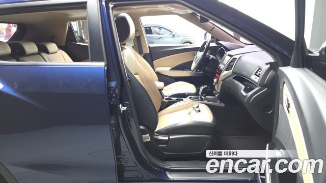 KG Mobility (SsangYong) Tivoli LX 2WD DLX 2015 — фото 26