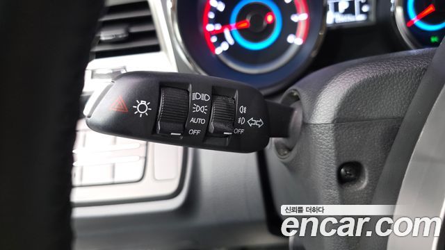KG Mobility (SsangYong) Tivoli LX 2WD DLX 2015 — фото 30