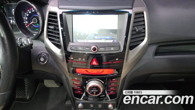 KG Mobility (SsangYong) Tivoli LX 2WD DLX 2015 — фото 31