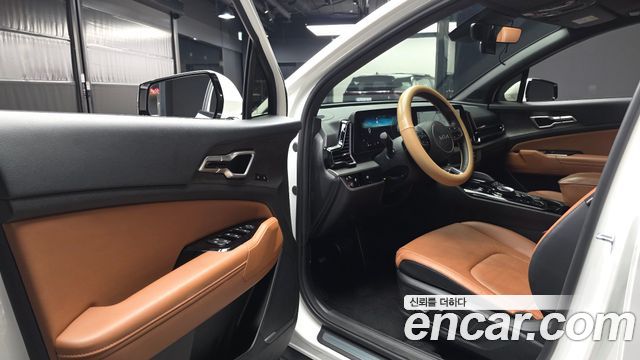 Kia Sportage (V) Gasoline 1.6 Turbo 2WD Signature 2023 — фото 10