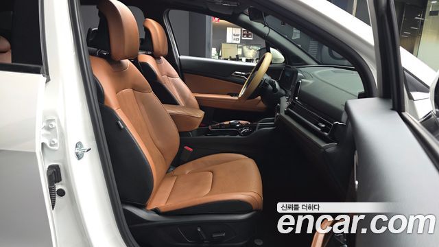Kia Sportage (V) Gasoline 1.6 Turbo 2WD Signature 2023 — фото 11