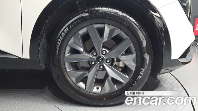 Kia Sportage (V) Gasoline 1.6 Turbo 2WD Signature 2023 — фото 21