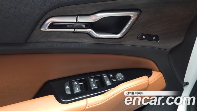 Kia Sportage (V) Gasoline 1.6 Turbo 2WD Signature 2023 — фото 28