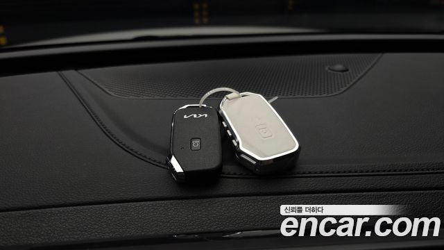 Kia Sportage (V) Gasoline 1.6 Turbo 2WD Signature 2023 — фото 29