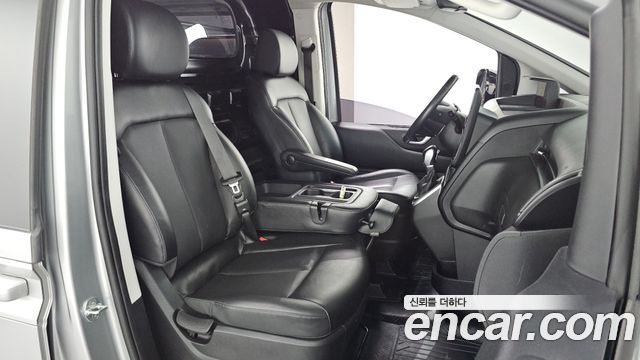 Hyundai Staria Cargo 3-Seater Modern 2022 — фото 26