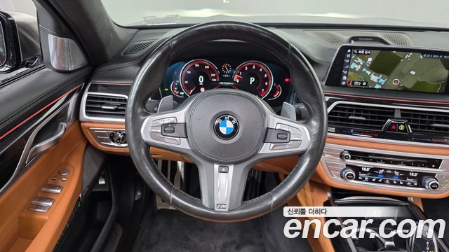 BMW 7 Series (G11) M760Li xDrive 2017 — фото 13