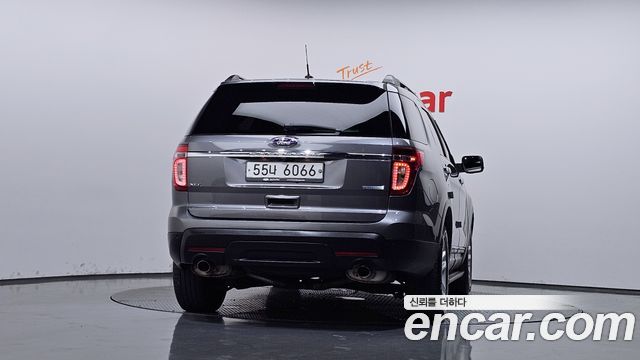 Ford Explorer 2.0 Ecoboost 2WD 5th 2014 — фото 4
