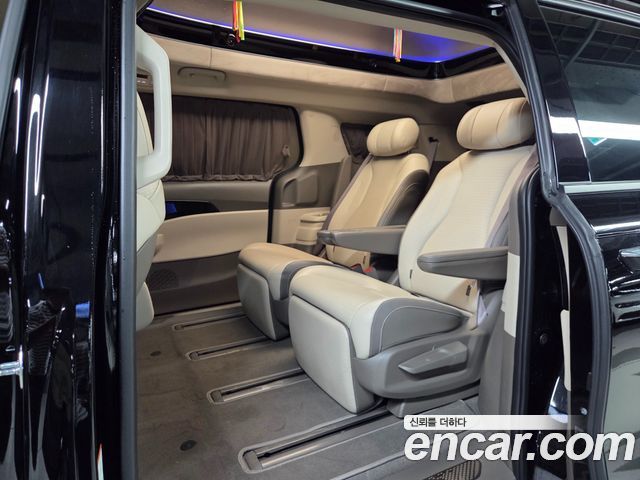 Kia Carnival (IV) Gasoline 7-Seater Hi Limousine Signature 2025 — фото 8