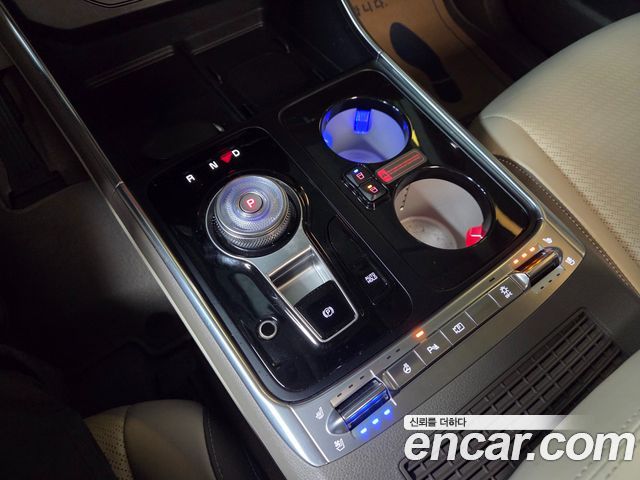 Kia Carnival (IV) Gasoline 7-Seater Hi Limousine Signature 2025 — фото 22