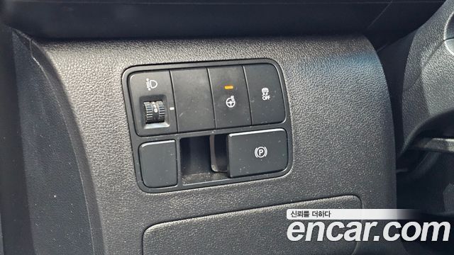 Hyundai Staria L3.5 Cargo 3-Seater Modern 2022 — фото 15