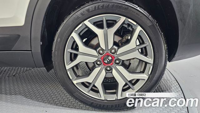 Kia Seltos Gasoline 1.6 Turbo 2WD Signature 2022 — фото 21