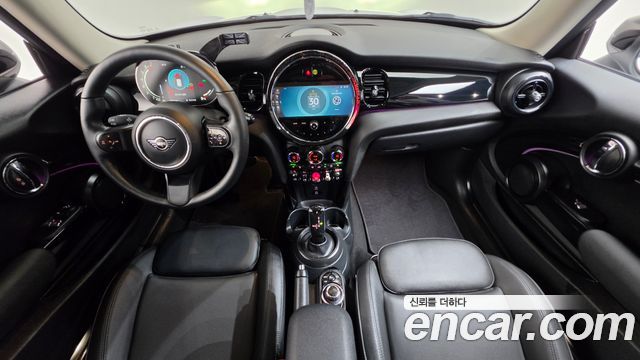 MINI Cooper Classic Plus 3rd 2024 — фото 7