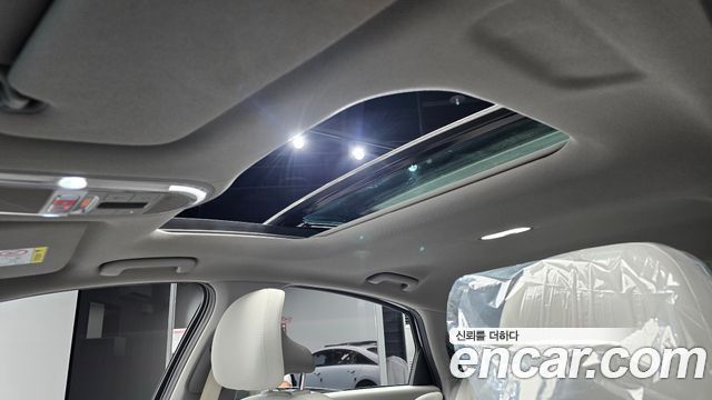Hyundai Ioniq 6 Long Range Exclusive + 2023 — фото 17