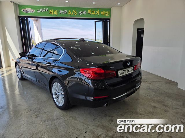 BMW 5 Series (G30) 530i Luxury Plus 2018 — фото 2
