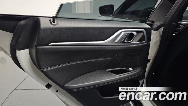 BMW i4 eDrive40 M Sports 2025 — фото 25