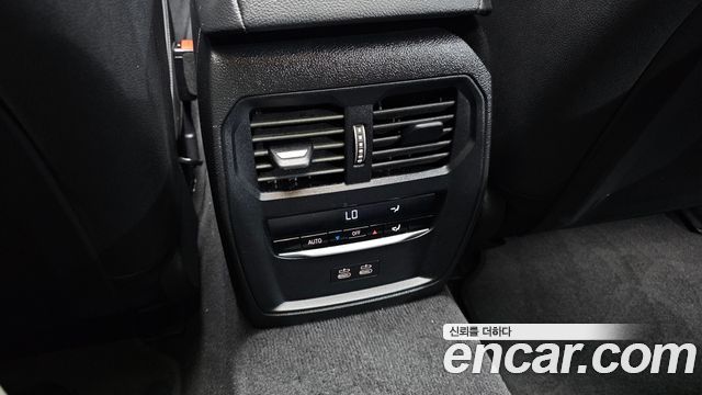 BMW i4 eDrive40 M Sports 2025 — фото 31
