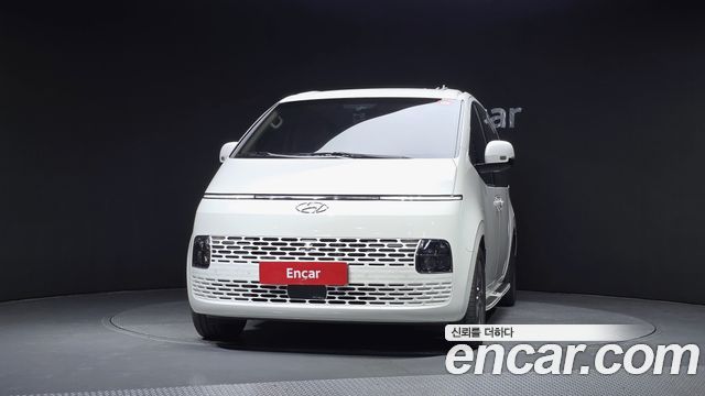 Hyundai Staria 4WD Tourer 11-Seater Modern 2023 — фото 3