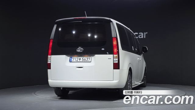 Hyundai Staria 4WD Tourer 11-Seater Modern 2023 — фото 4